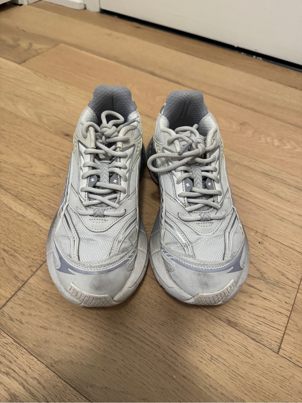 Puma Sneakers